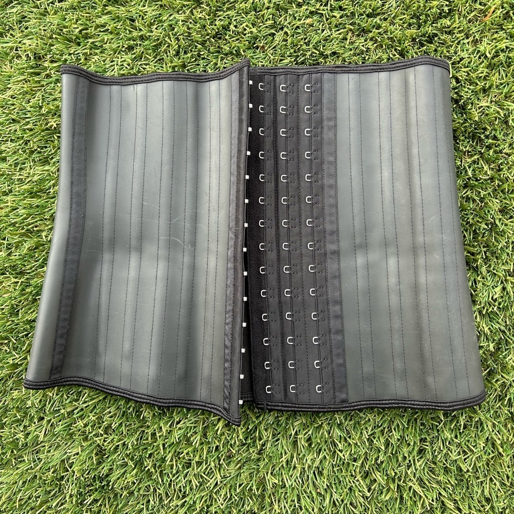 Waist trainer